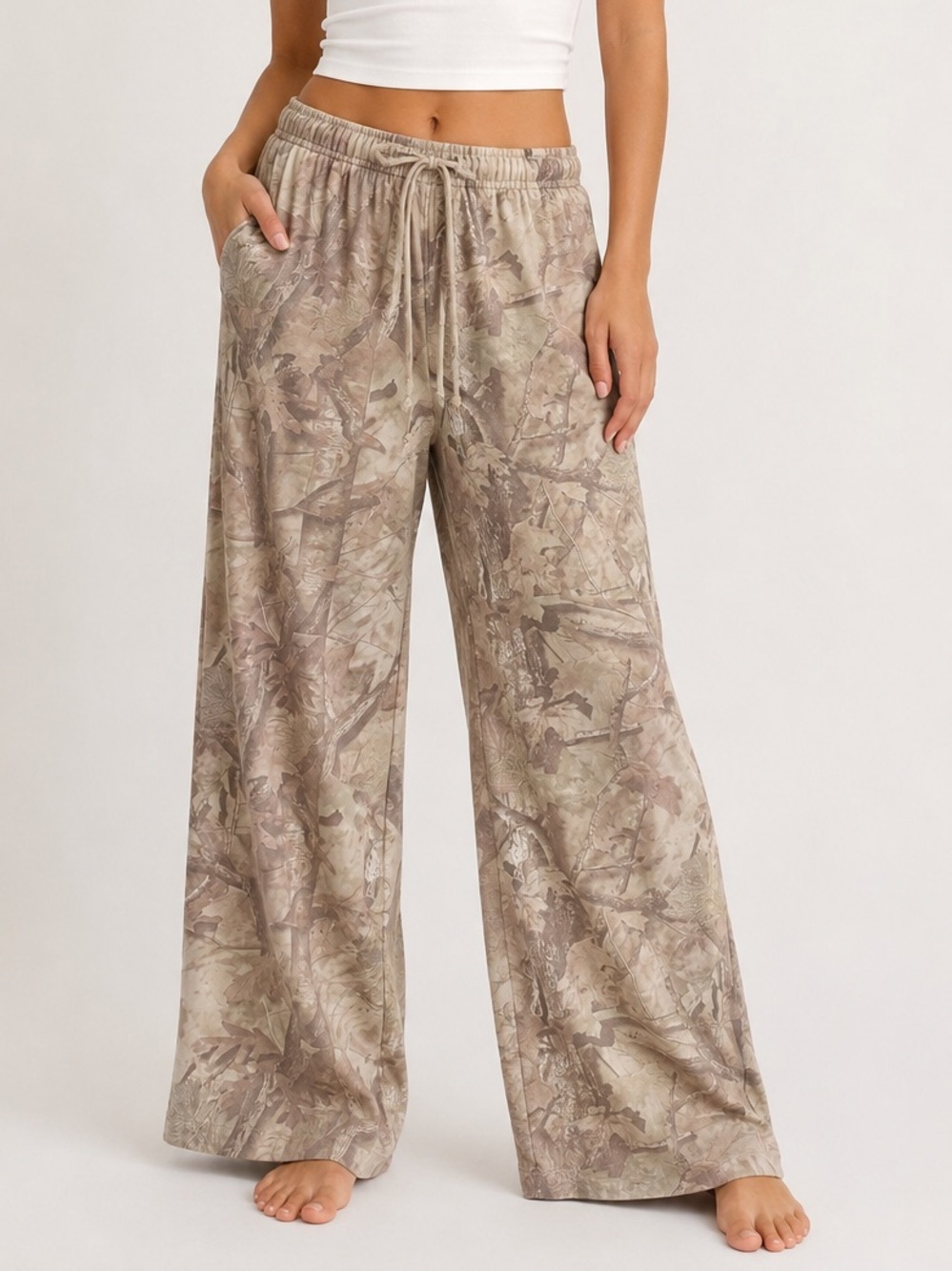 Harlow Leaf-Print Straight Leg Lounge Pants